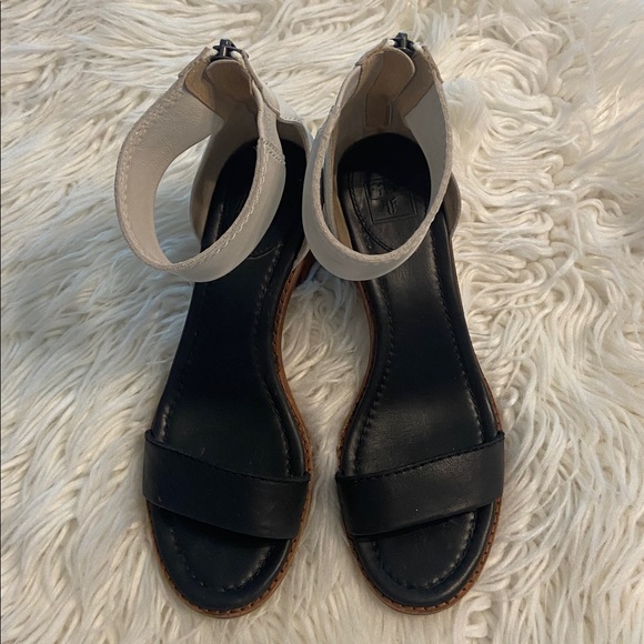Frye Black and White Ankle Strap Heels size 7.5 very good condition zipper back - Picture 4 of 12